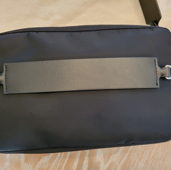 Valentino Garavani VLogo crossbody bag nylon and leather - Picture 8 of 12